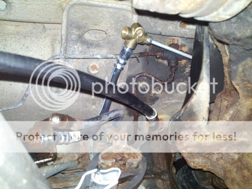 E30 Rear Brake lines and T junction replacement without removing